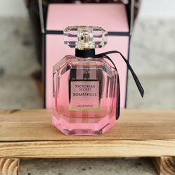 Victoria Secret Bombshell Perfume 1.7 Fl Oz 