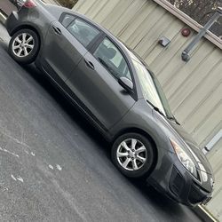 2011 Mazda 3i Technology Package (Bose Door Speakers)