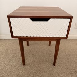 OPALHOUSE Side Table 