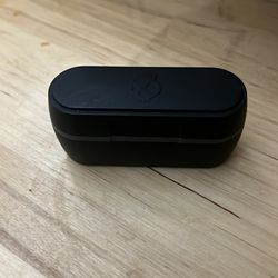 JBL and SkullCandy earbuds