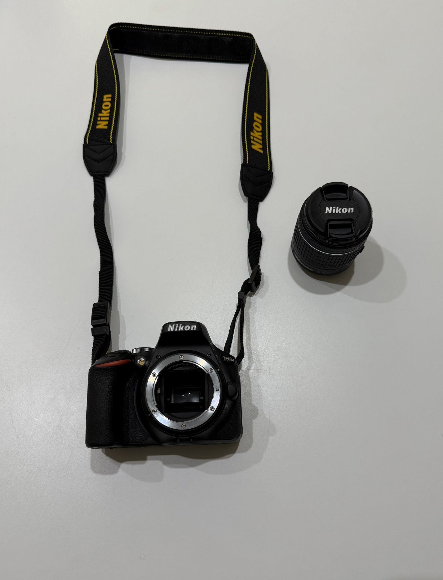 Nikon D5600 with Kit lens 18-55mm f/3.5-5.6