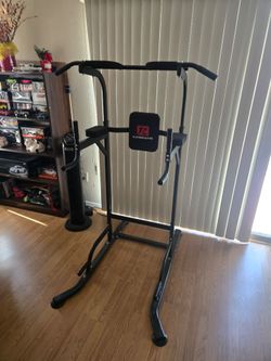 KingKang Power Tower Pull-Up Station