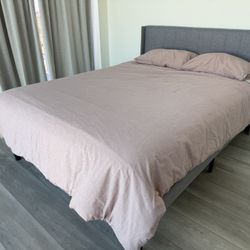 Queen Bed 
