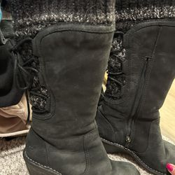 Woman’s Ugg Boots - Black