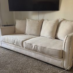Nice Sofa It Needs a home this Weekend $90 obo 