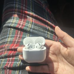 Apple AirPod 4