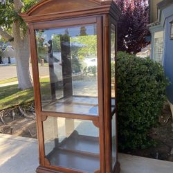 Curio cabinet With Glass Shelves And Lights 