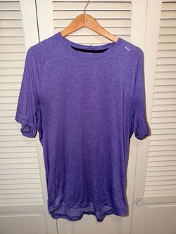 Lululemon men’s shirt