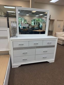 Comoda De 7 Gavetas + joyero, Espejo, Gaveteros 