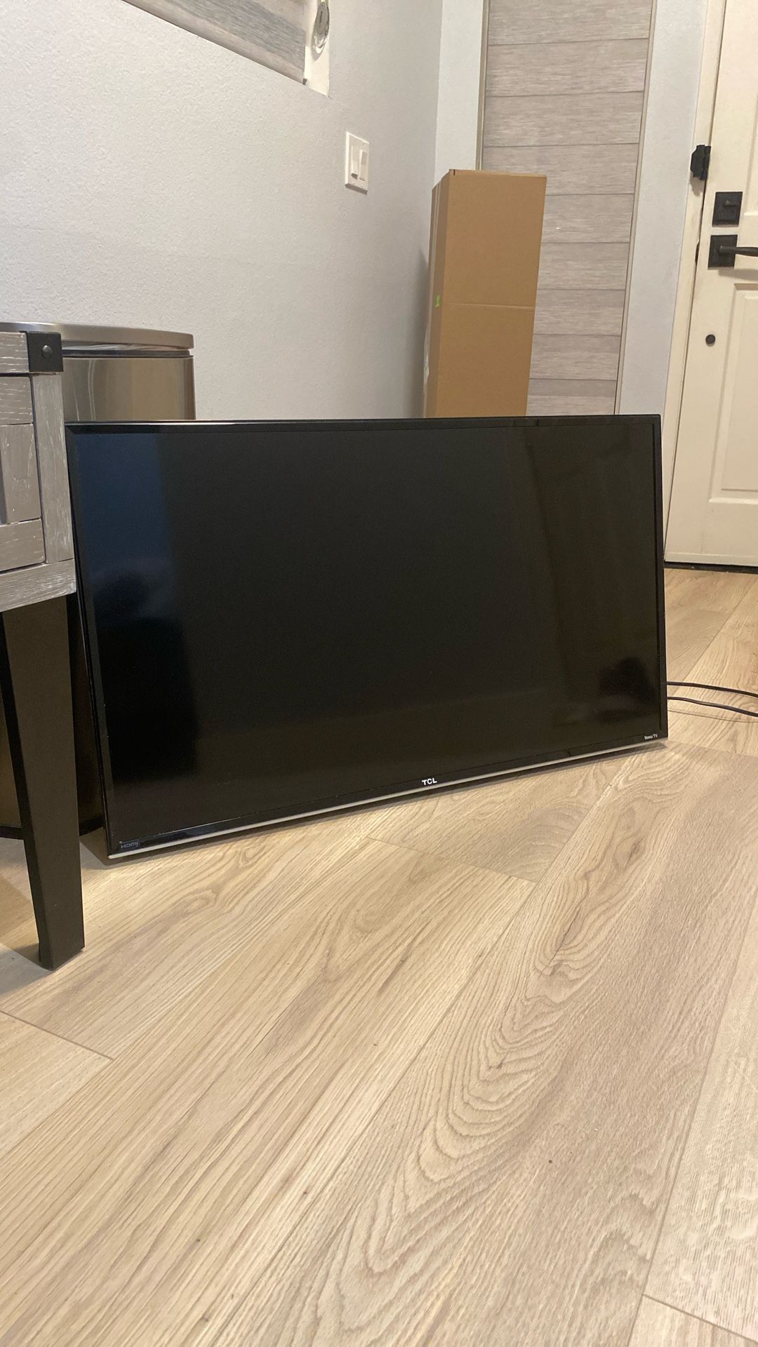 TCL TV 40 inch