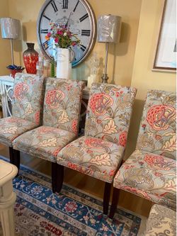 Beautiful Set of 4 Pier 1 Angela Blue Floral Dining Chairs Excellent