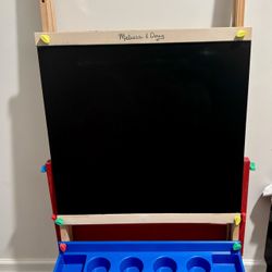 Melissa & Doug Art Easel with Dry White Erase Board and Black Chalkboard