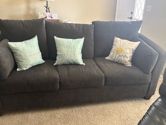 Sofa and love seat, gray, 4yrs old no wear and tear