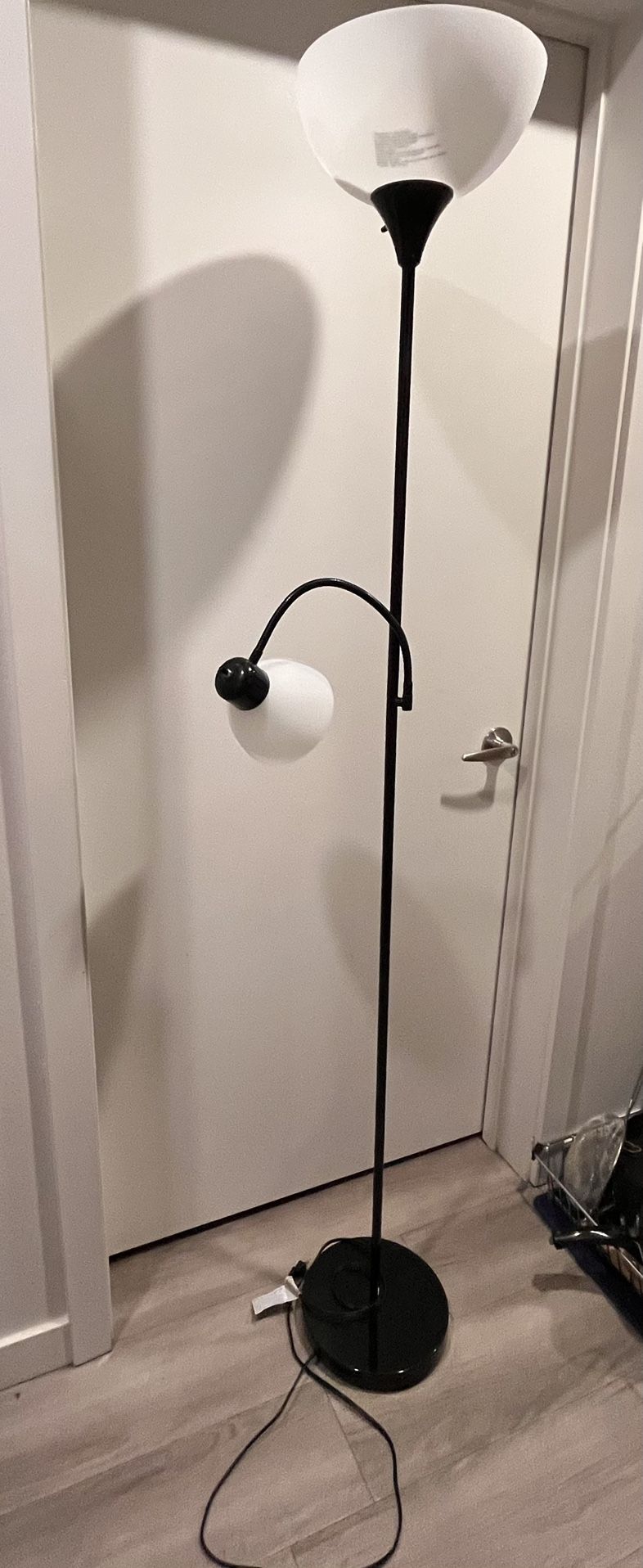 Simple Designs Floor Lamp
