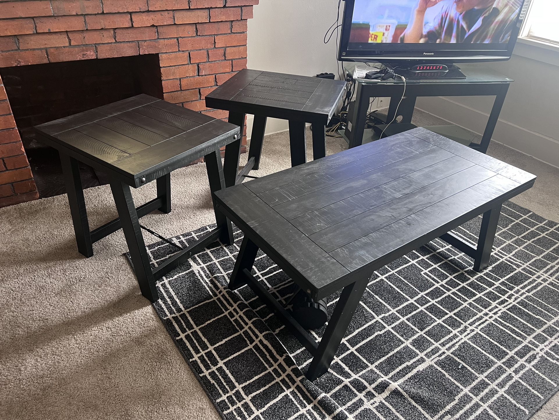 Coffee & Side Tables