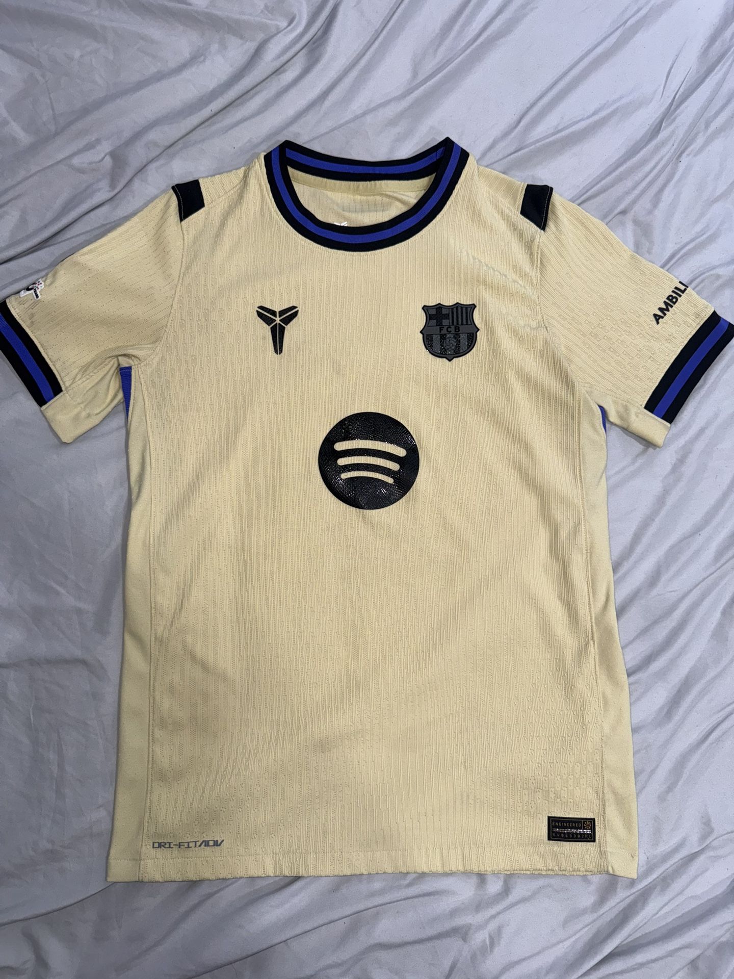 FC Barcelona Away Lamine Yamal Jersey 25/26 UCL  Authentic Player Version