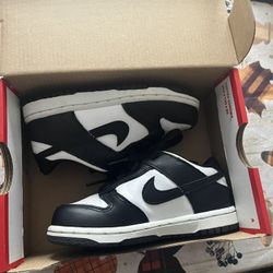 Toddler Nike 🐼 Dunk Size 9c