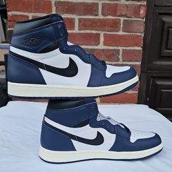 Jordan Air Jordan 1 Retro High Midnight Navy DZ5485-401 Men's Leather Sneaker