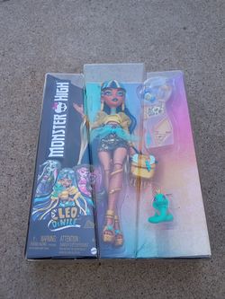 New in the box monster high doll no offers no trades 75th Ave Indian School $20 cash serious buyers only please