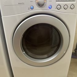 LG washer drier / dryer combo almost new