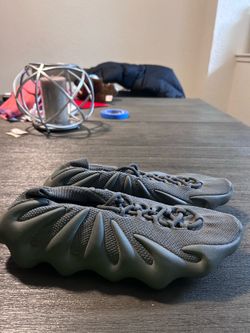 Yeezy 450 size 10