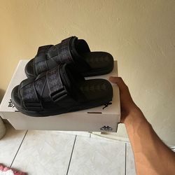 Black Kappa slides