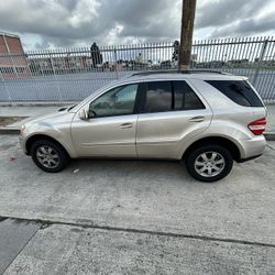 2006 Mercedes Benz ML350