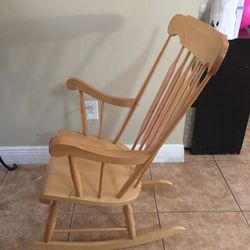 Rocking Chair 