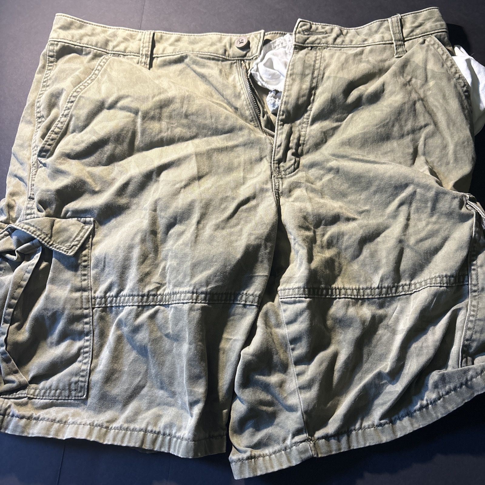 Men’s 36 Inch Cargo Shorts With 9 IN inseam Wrangler Multicam
