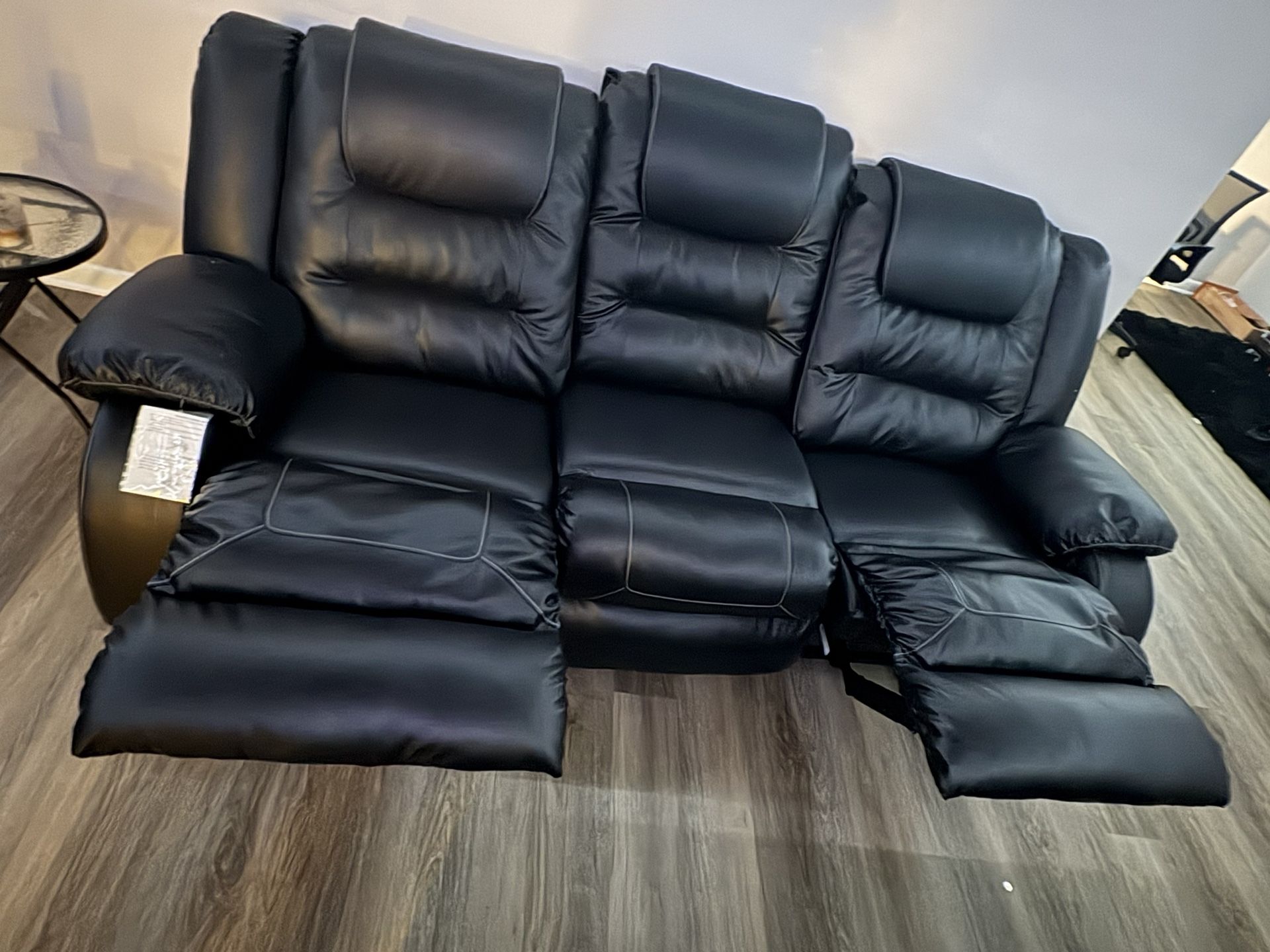 2pc Black Recliner Set 