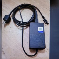 Microsoft Model 1800 Surface Charger 44 Watts