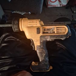 dewalt cordless adhesive gun