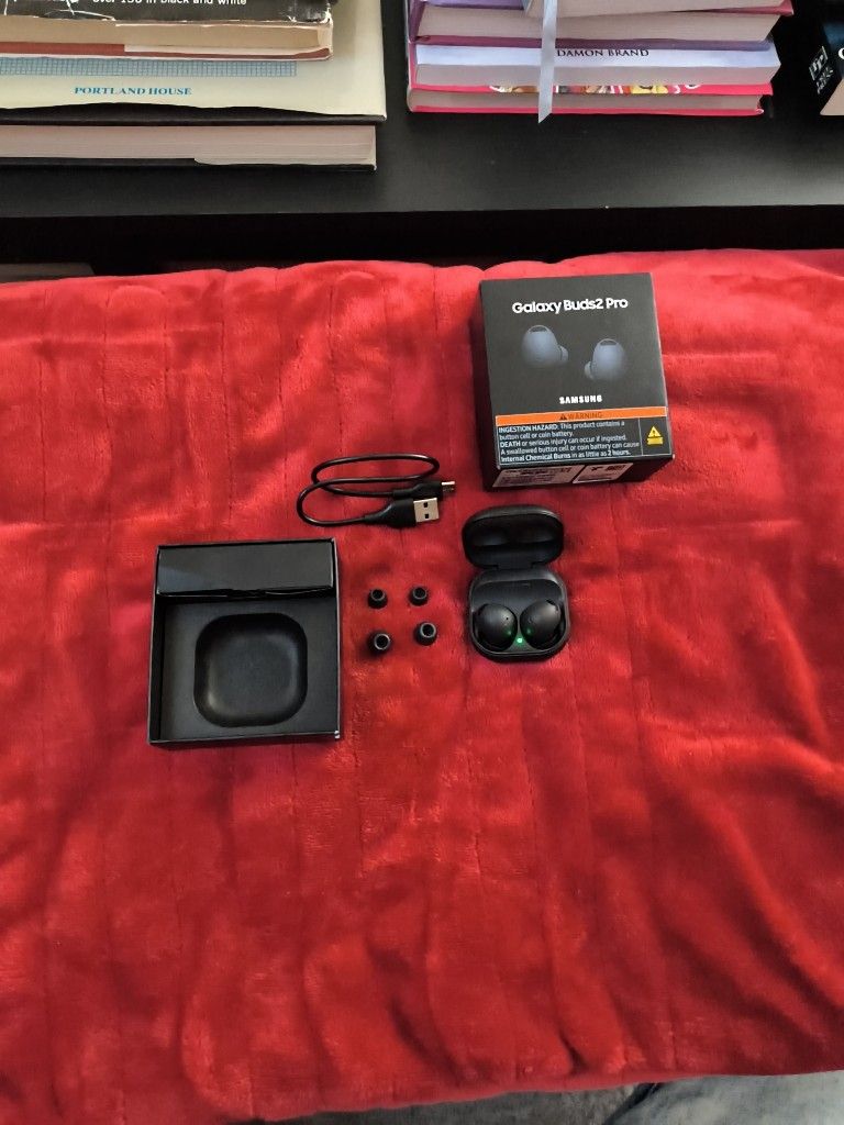 Samsung Galaxy Buds 2 Pro Open Box New $100