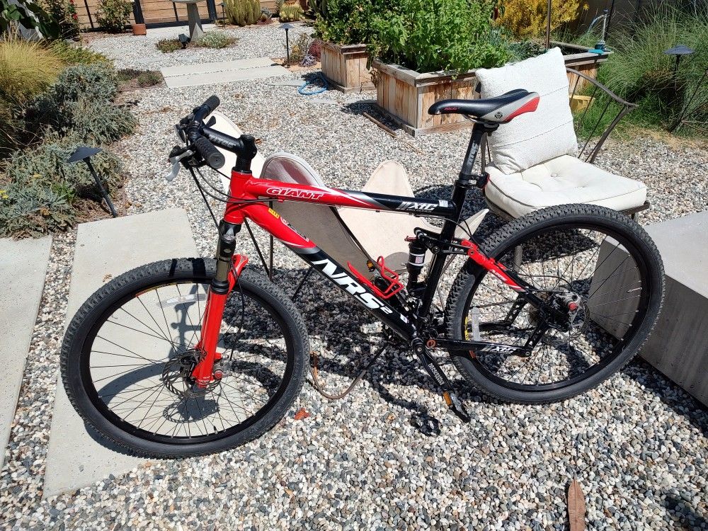 Giant XTC NRS 2 Pro Series Mountain Bike