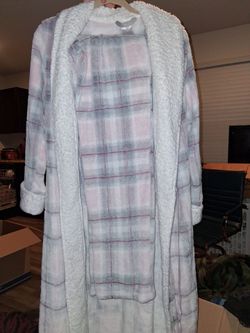 Womens Plaid Fleece Sherpa Trim Robe with pants