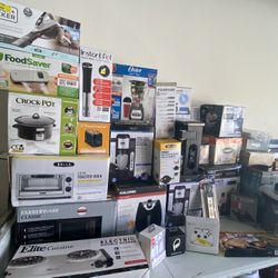Great stuff! Appliances, household, and much more. Please ask me for prices and ability 🎄🎁
