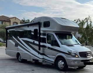 Mercedes-benz Winnebago Itasca 24g