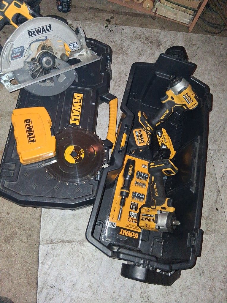 Dewalt Drills Battery Saw And Accessories * Double Stack Box