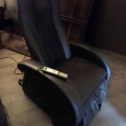 Hawaiian Lomi Massage Chair – Heat, Vibration, Recline – Excellent Condition 