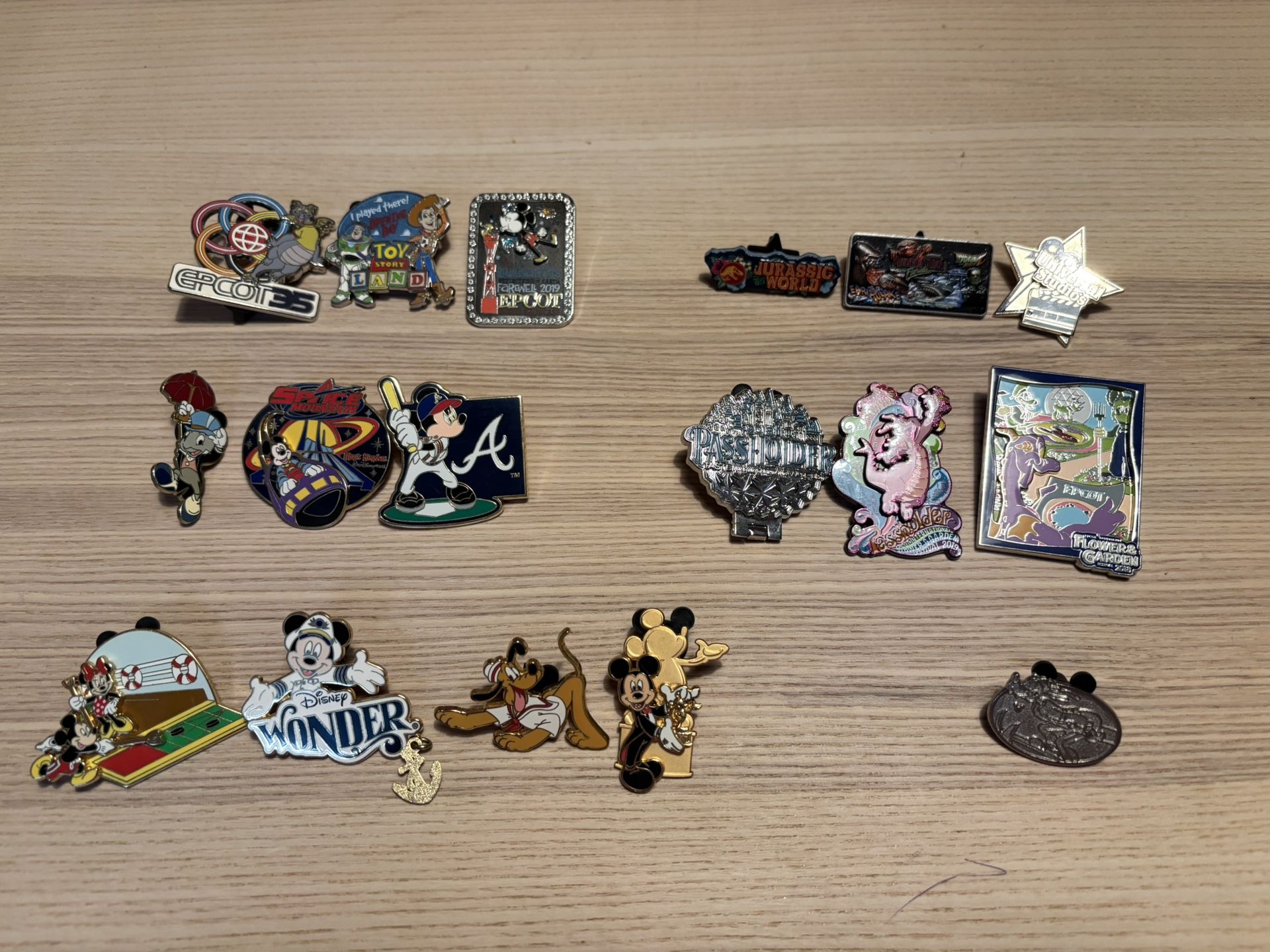 Lot Of 17 Disney/Universal Pins