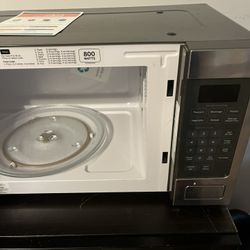 GE Counter Top Microwave 