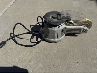 Masking tape dispenser