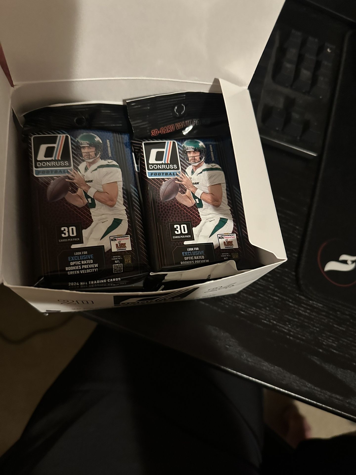 Below Retail 8 Panini Donruss 2024 NFL Packs