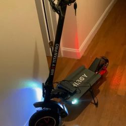 Hiboy-Titan-Pro-Electric-Scooter