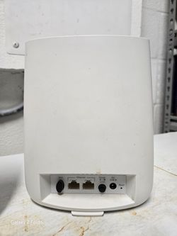 RBR20 ORBI mesh Network 1 Router 2 Satellite