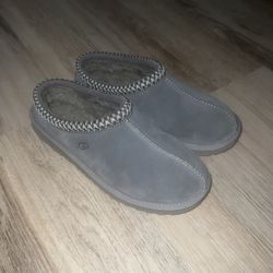 Tasman Uggs Size 6