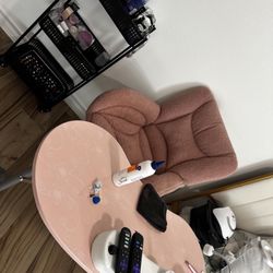 Nail Table 