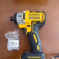 Taladro de impacto Dewalt DCF887 XR 20V Max // Impact Drill Dewalt DCF887 XR 20V Max