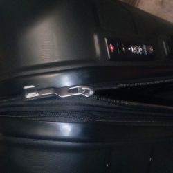 $32.10  OBO - Samsonite Freeform 21 inch cabin luggage