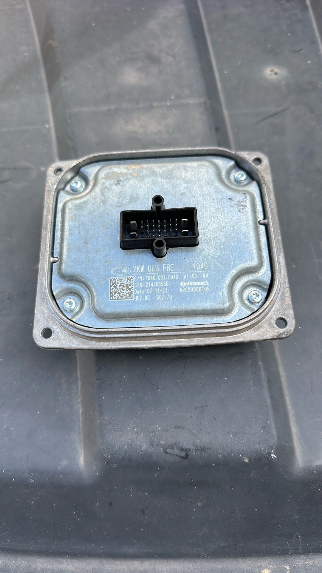 Oem Freightliner Cascadia LED Headlight Control Module